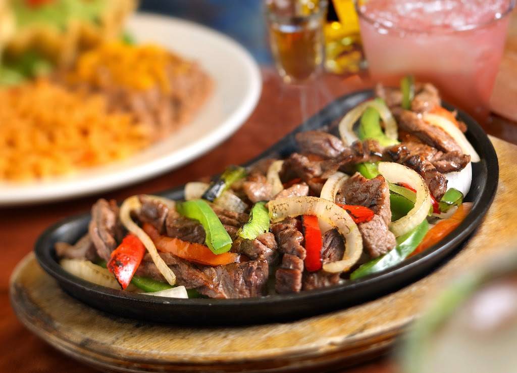 Miguels California Mexican Cocina | 2715 Lakeshore Dr, Corona, CA 92883, USA | Phone: (951) 277-7532