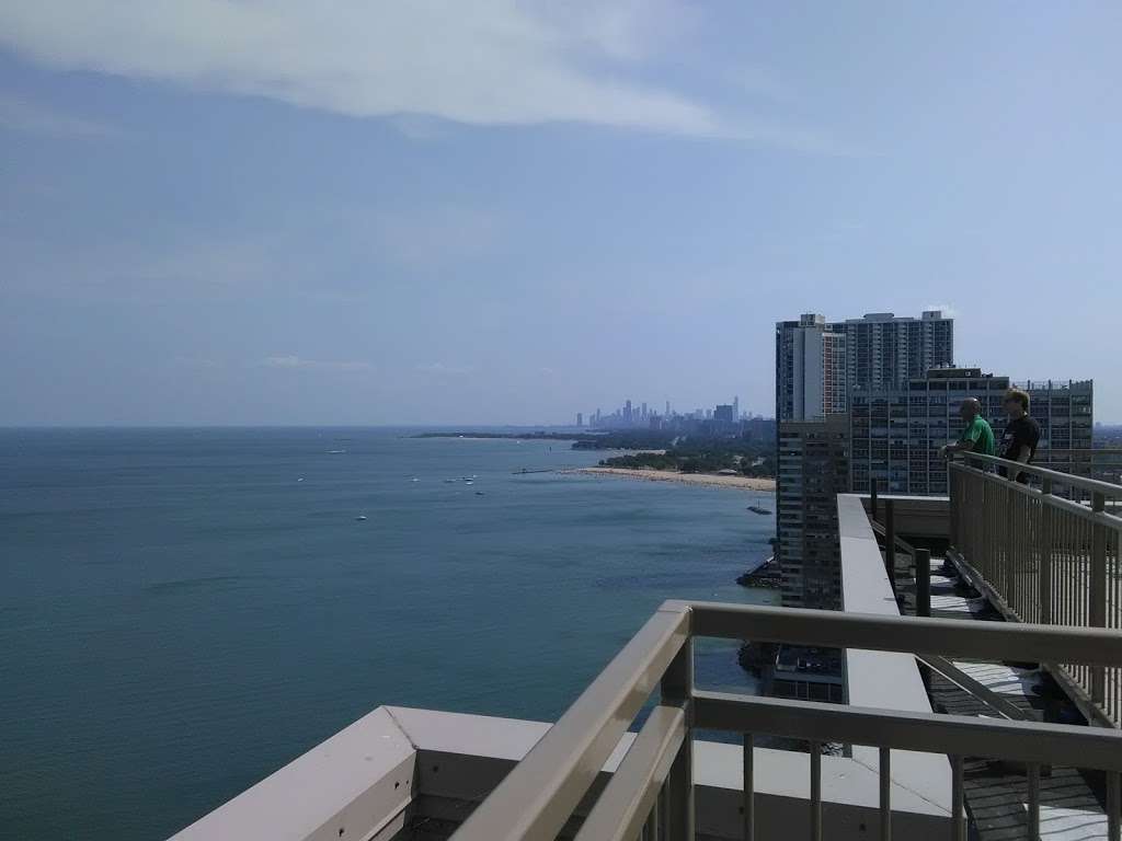 Shoreline Tower Condominium | 6301 N Sheridan Rd, Chicago, IL 60660, USA | Phone: (773) 338-1300