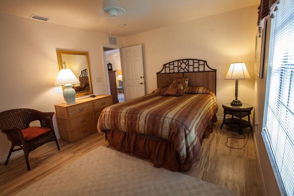 The Villa Inn Bed & Breakfast | 801 N Peninsula Dr, Daytona Beach, FL 32118 | Phone: (386) 248-2020