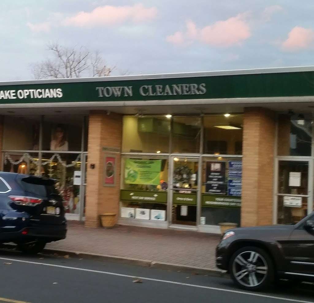 Spring Lake Dry Cleaner, Laundry Service - Town Cleaner | 1404 3rd Ave, Spring Lake, NJ 07762, USA | Phone: (732) 359-7929