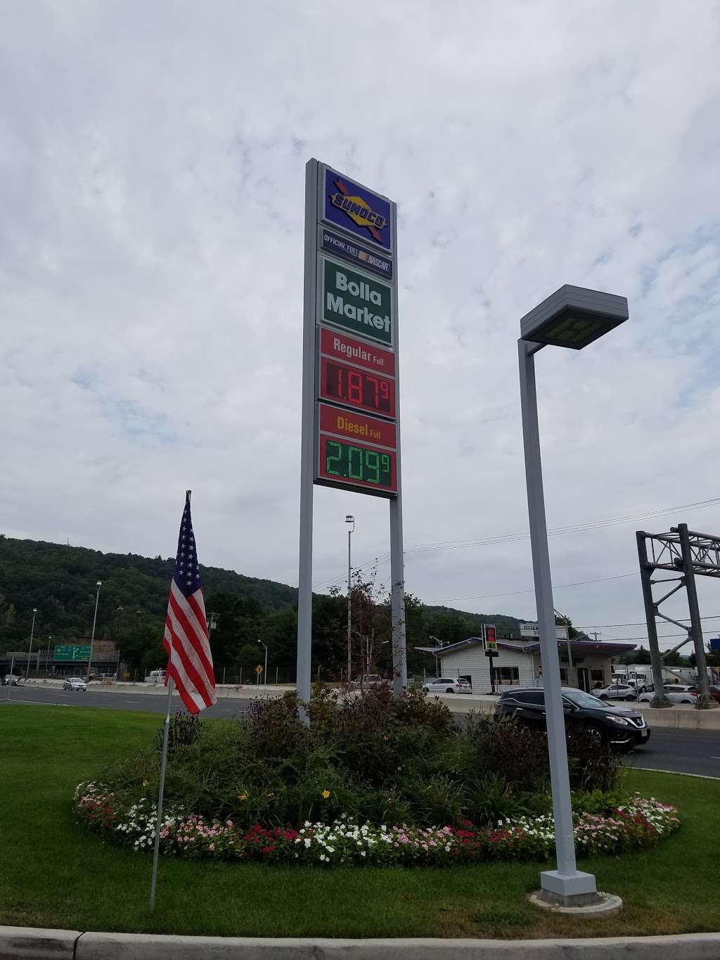 Sunoco Gas Station | 130 NJ-17, Mahwah, NJ 07430, USA | Phone: (917) 400-0504