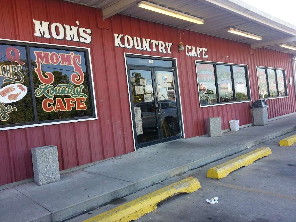 Moms Kountry Cafe | 226 Dell Dale St, Channelview, TX 77530, USA | Phone: (281) 452-5000