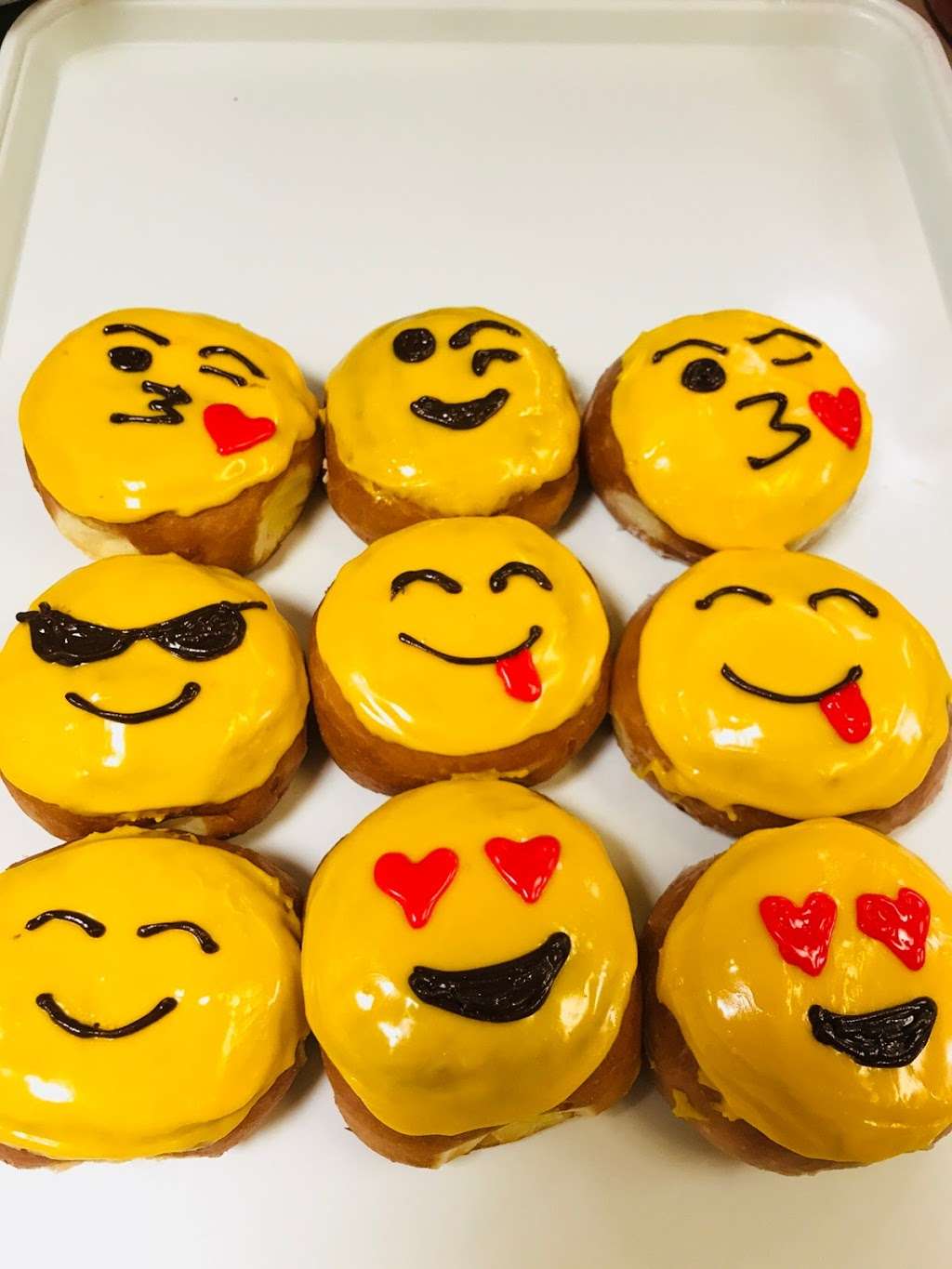 Freshh Donuts | 2545 Chino Hills Pkwy, Chino Hills, CA 91709, USA | Phone: (909) 393-0750