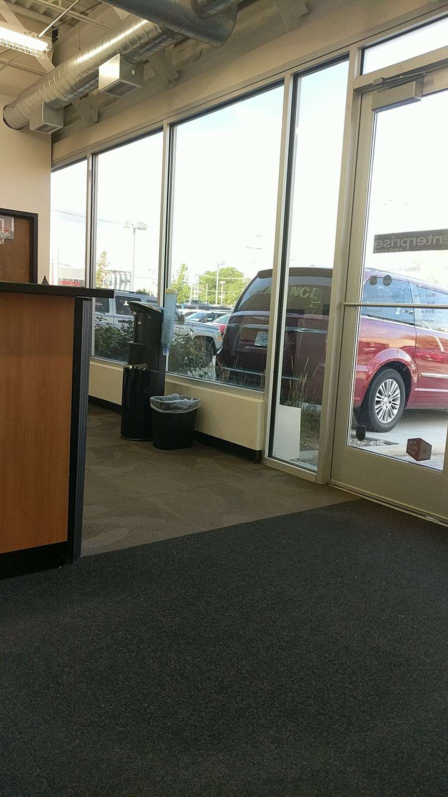 Enterprise Rent-A-Car | 1155 W Dundee Rd, Arlington Heights, IL 60004 | Phone: (847) 577-1020