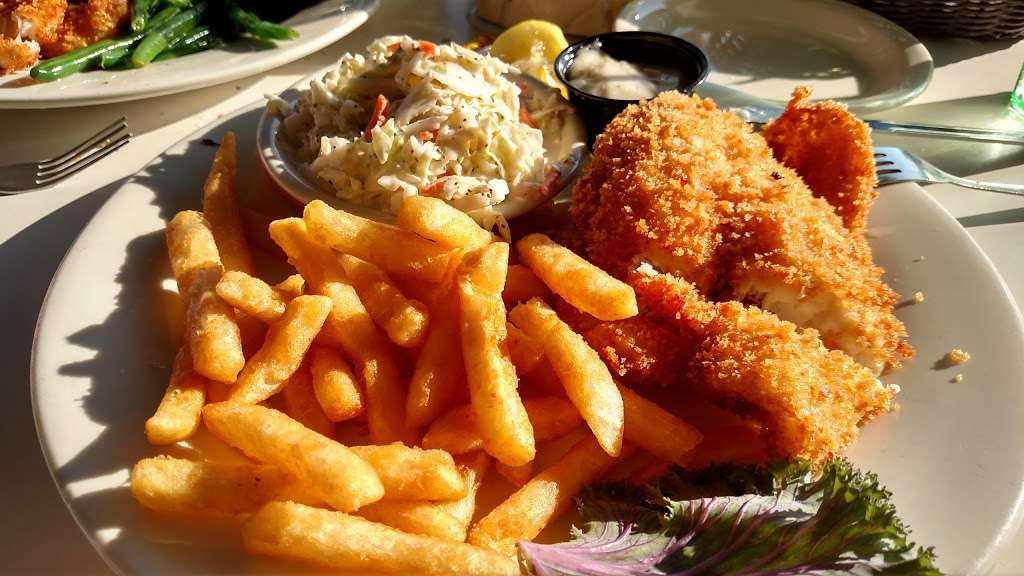 Uries Waterfront Restaurant | 588 W Rio Grande Ave, Wildwood, NJ 08260, USA | Phone: (609) 522-4189