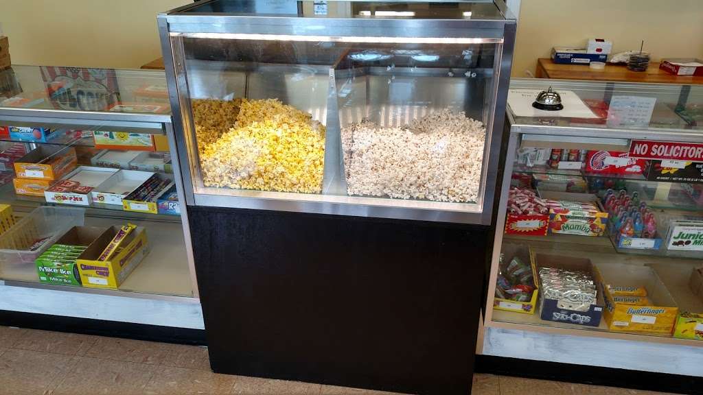 Knights Gourmet Popcorn | 4435 W Forest Home Ave, Milwaukee, WI 53219, USA | Phone: (414) 541-0012