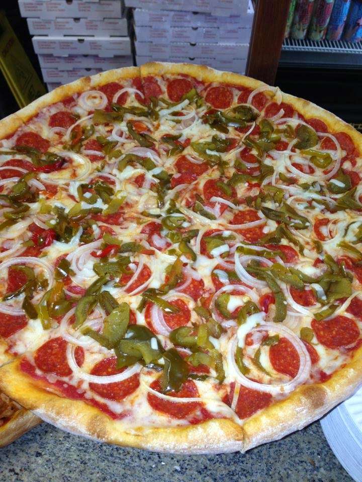 Dominicks Pizza Restaurant | 5780 Easton Rd, Doylestown, PA 18902, USA | Phone: (215) 766-0210