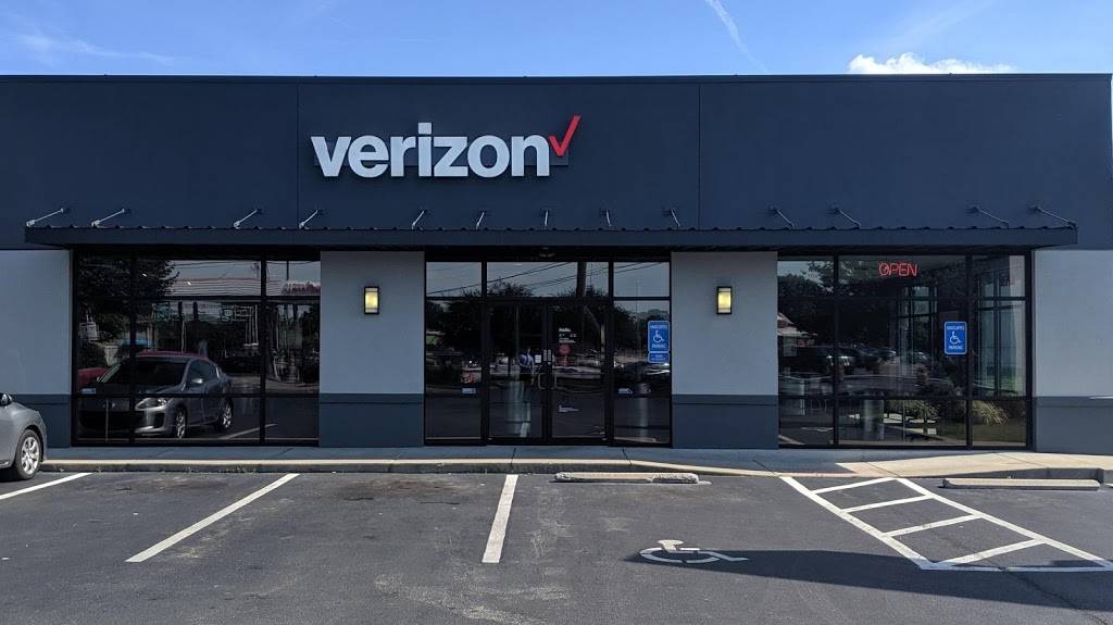 Verizon Authorized Retailer – Cellular Sales | 4421 Dixie Hwy, Louisville, KY 40216, USA | Phone: (502) 449-1190