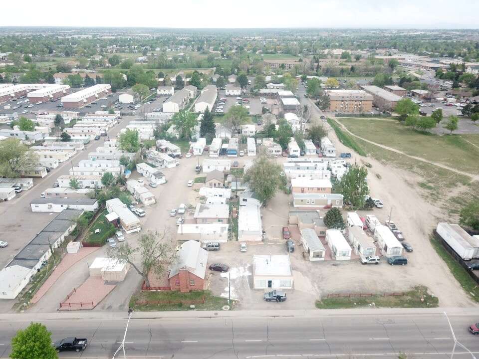 Sierra Bonita Estates Mobile Home Park & RV | 15700 E Colfax Ave, Aurora, CO 80011, USA | Phone: (720) 840-0473