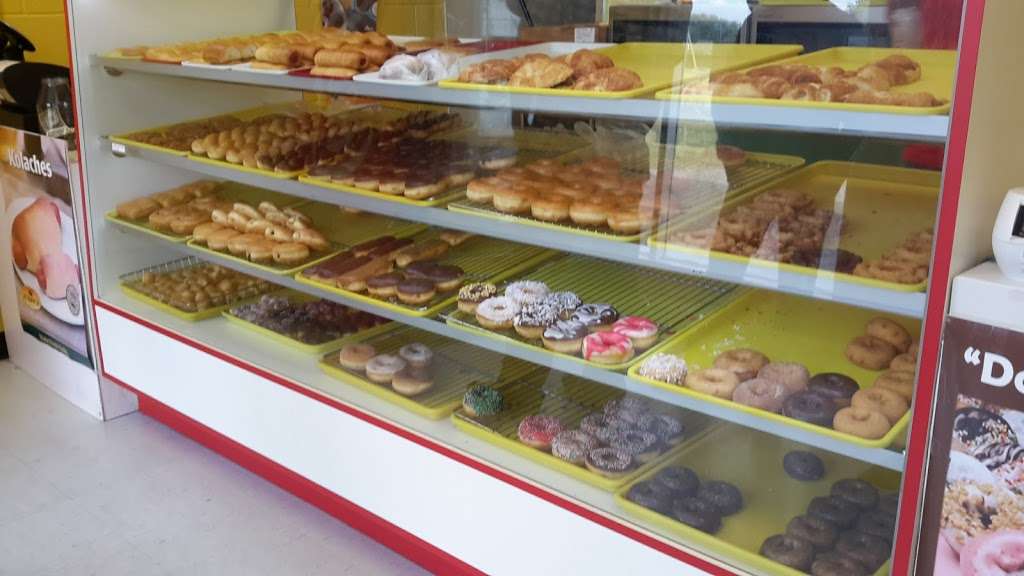 Donut & Kolache Palace | 11106 Toepperwein Rd, San Antonio, TX 78233, USA | Phone: (210) 314-8695