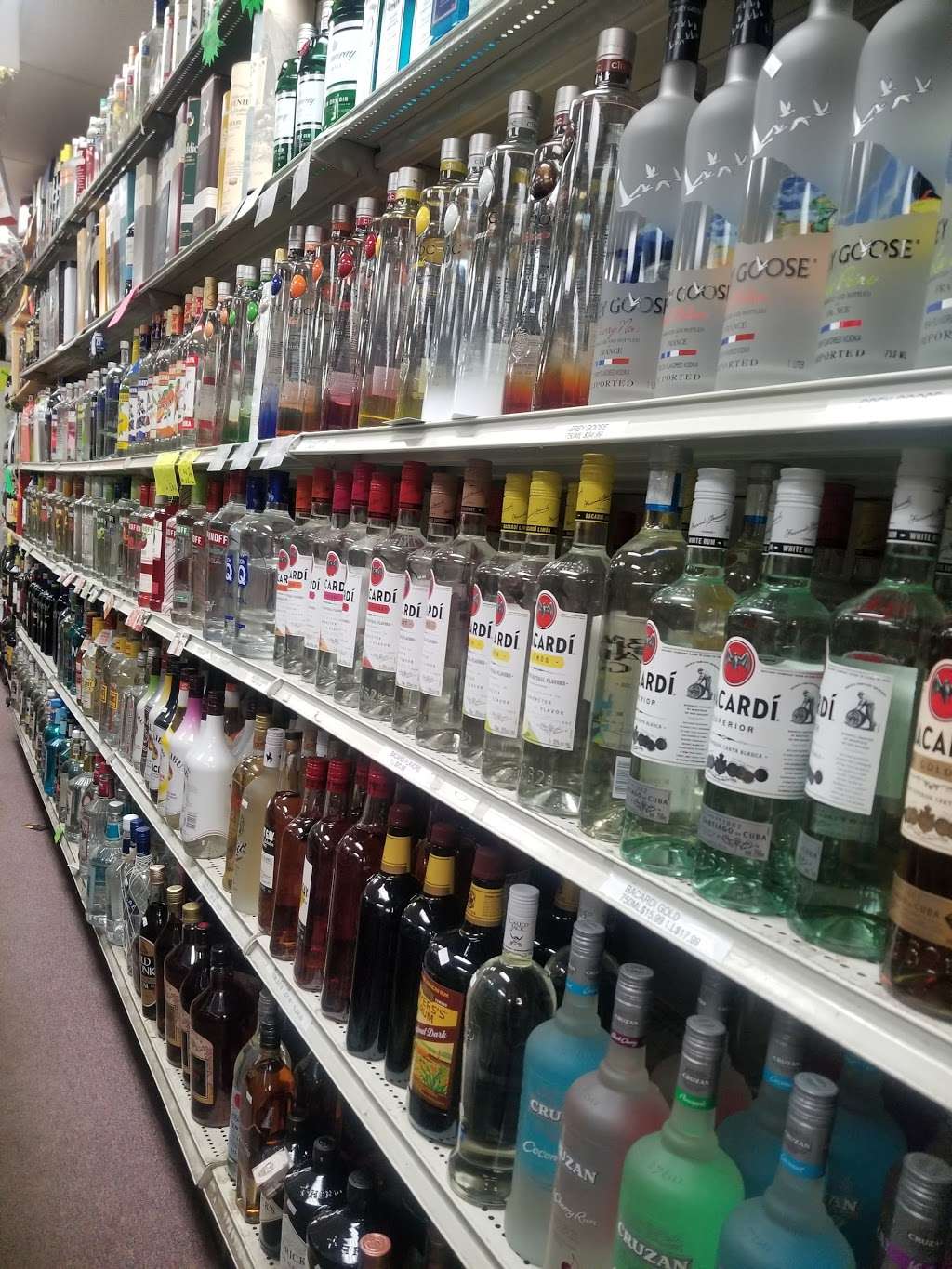 Jerusalem Plaza Liquor | 438 Jerusalem Ave, Hicksville, NY 11801 | Phone: (516) 681-5190