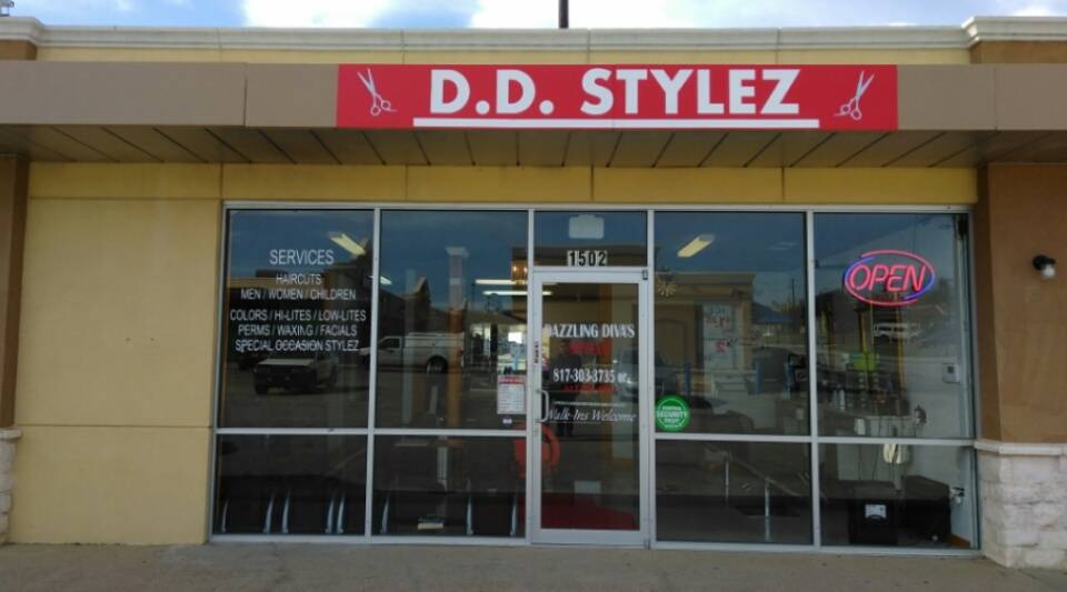 D. D. Stylez | 1502 E Abram St, Arlington, TX 76010, USA | Phone: (817) 303-3735