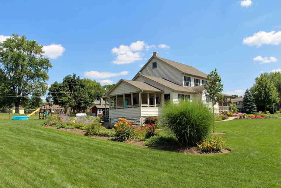 Dutch Homestead Vacation Home | 75 Paradise Ln, Ronks, PA 17572, USA | Phone: (717) 687-8468