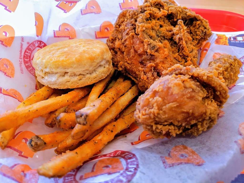 Popeyes Louisiana Kitchen | 899 N Lake Ave, Pasadena, CA 91104, USA | Phone: (626) 798-4734