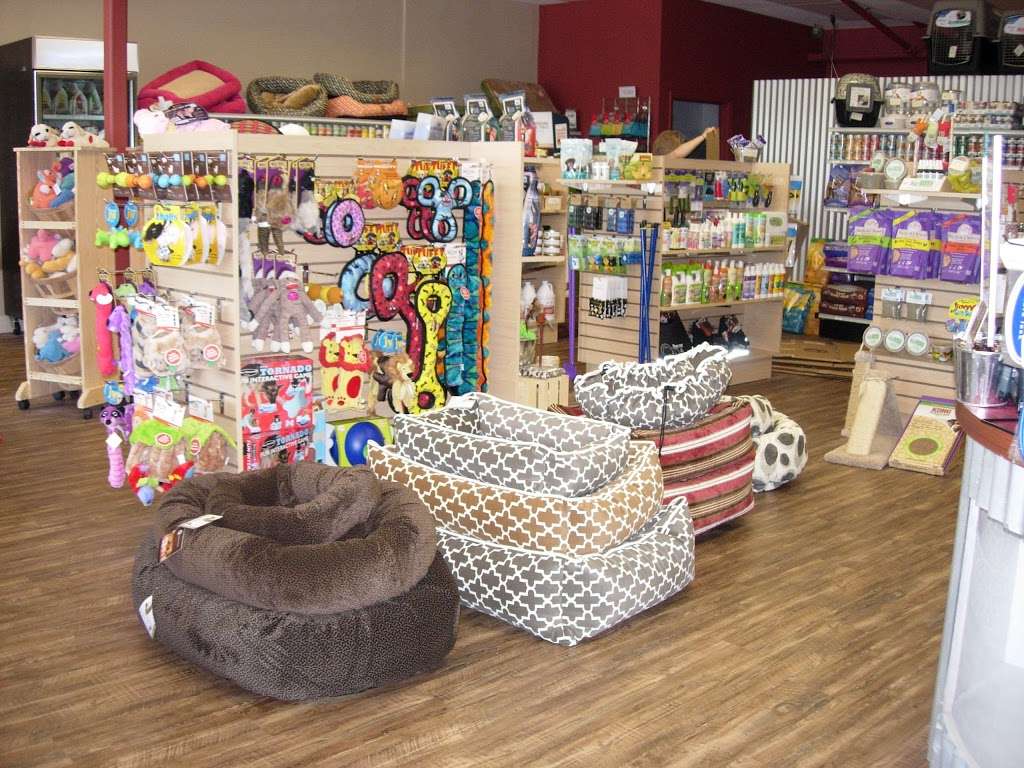 Family Petcare Store | 181 San Marin Dr, Novato, CA 94945 | Phone: (415) 897-2079