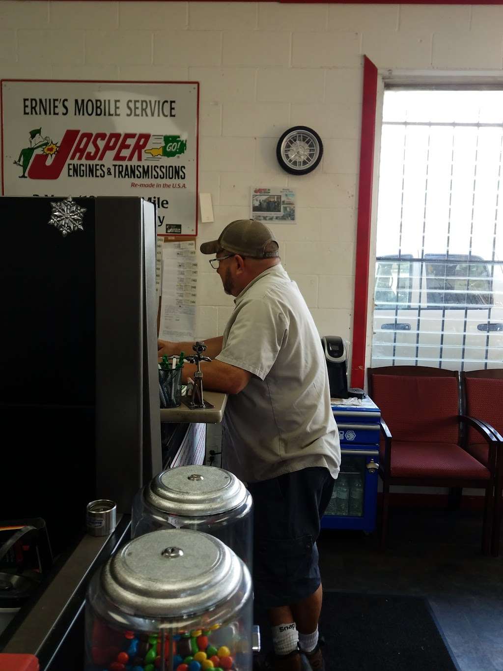 Ernies Mobile Services | 512 S 17th St, West Columbia, TX 77486, USA | Phone: (979) 345-5680