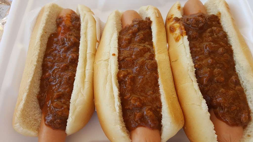 Russ Ayres Hot Dogs | 658, 676 US-206, Bordentown, NJ 08505