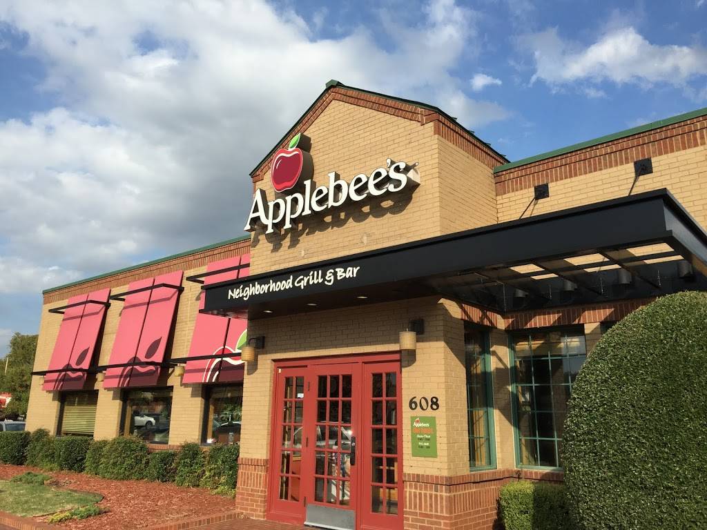 Applebees Grill + Bar | 608 S Air Depot Blvd, Midwest City, OK 73110 | Phone: (405) 733-8024