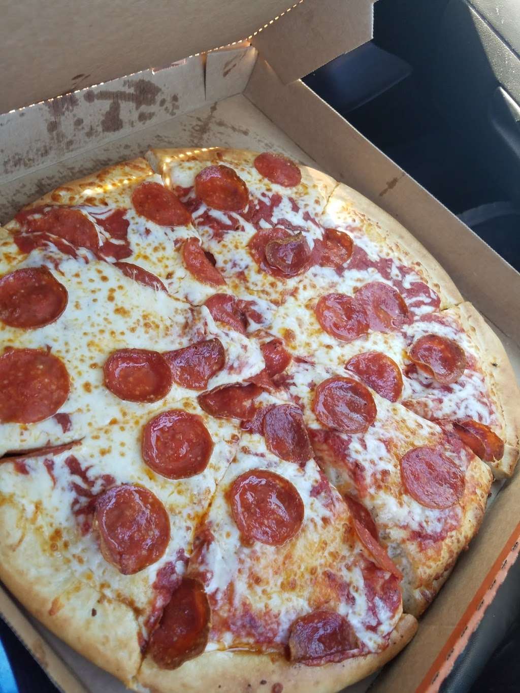 Little Caesars Pizza | 345 E 4th St, Perris, CA 92570, USA | Phone: (951) 657-8442