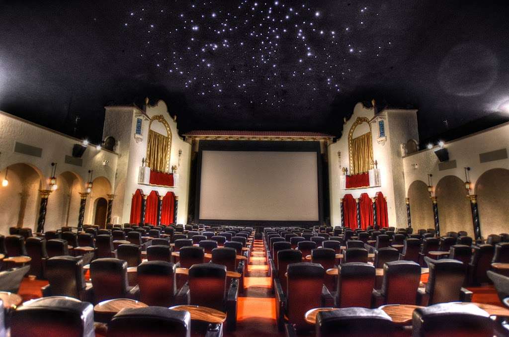 Avalon Atmospheric Theater | 2473 S Kinnickinnic Ave, Milwaukee, WI 53207, USA | Phone: (414) 539-6678