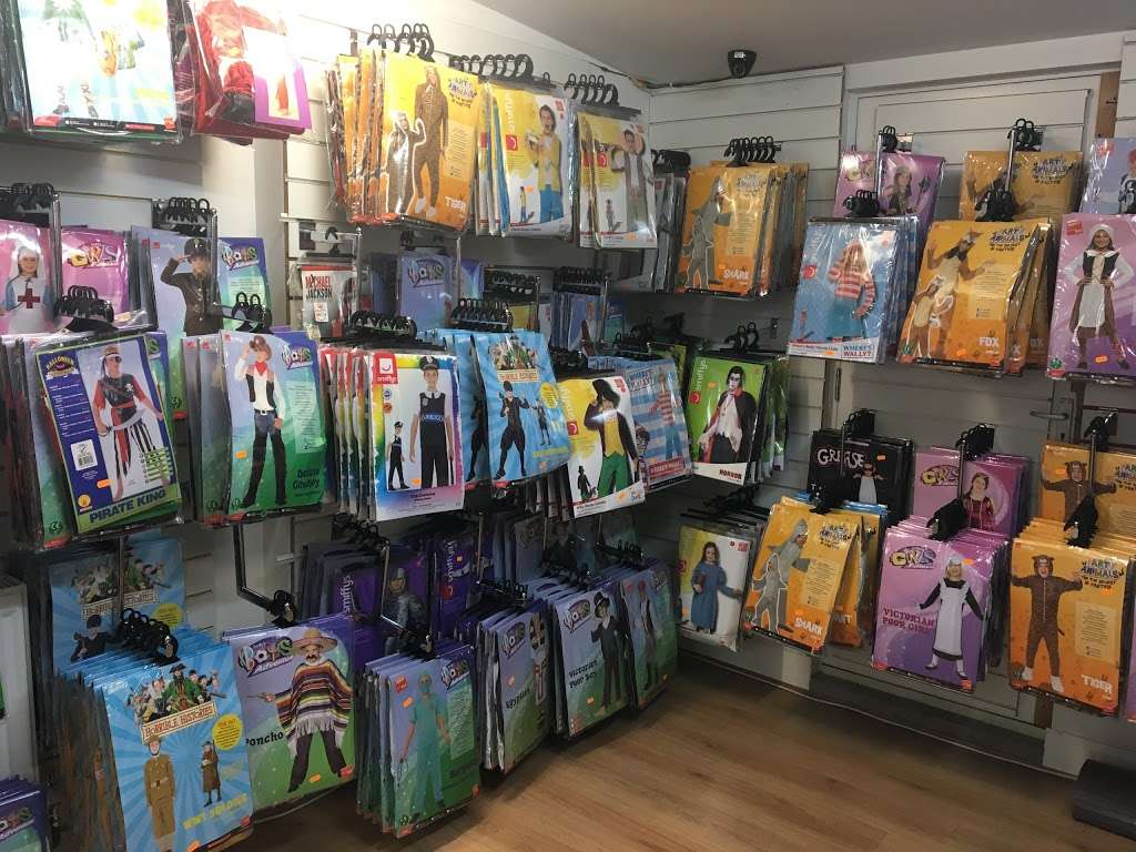 Costume N Party - Balloons, Fancy Dress, Wigs, Accessories | 286 Chingford Rd, Walthamstow, London E17 5AL, UK | Phone: 020 8090 0399