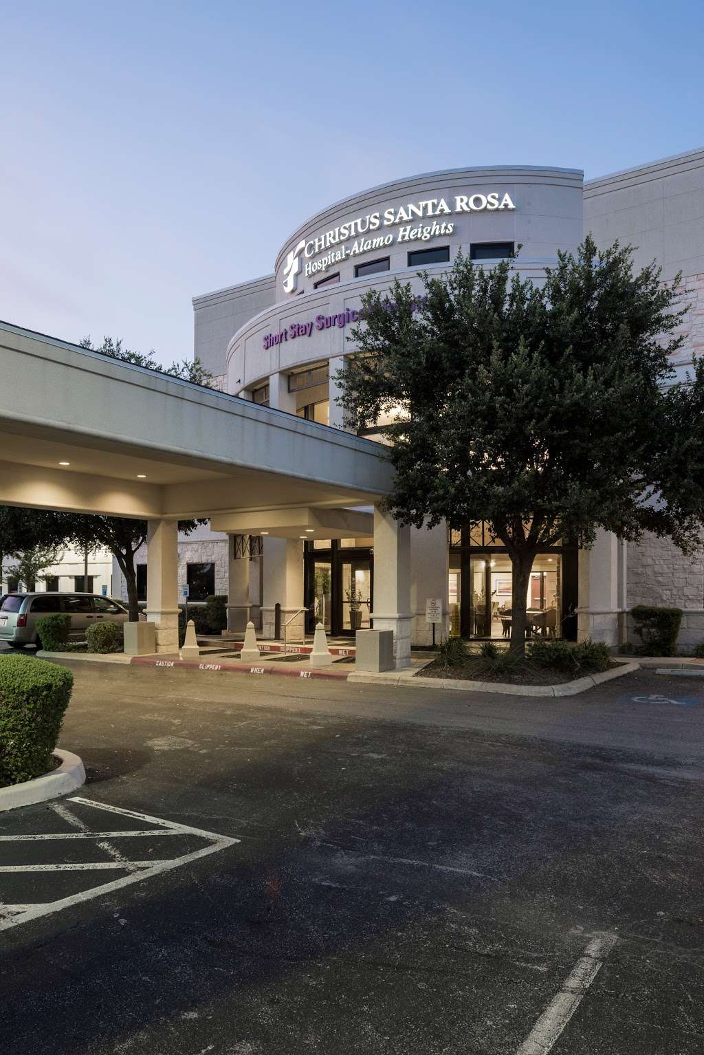 CHRISTUS Santa Rosa Hospital - Alamo Heights | 403 Treeline Park, San Antonio, TX 78209, USA | Phone: (210) 294-8000