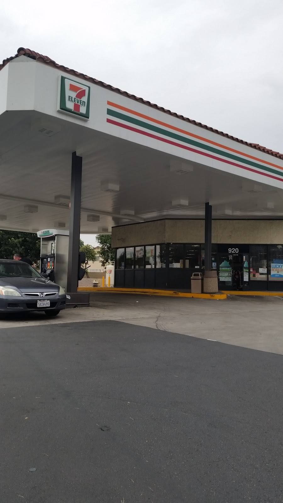 7-Eleven | 920 Bloomington Ave, Bloomington, CA 92316, USA | Phone: (909) 877-6621