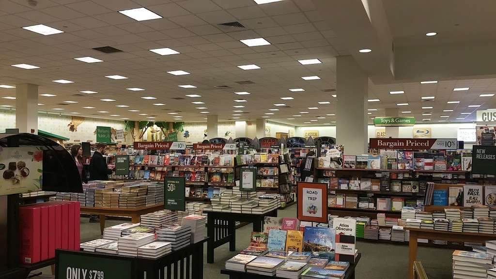 Barnes & Noble | The Metroplex, 2300 Chemical Rd, Plymouth Meeting, PA 19462, USA | Phone: (610) 567-2900