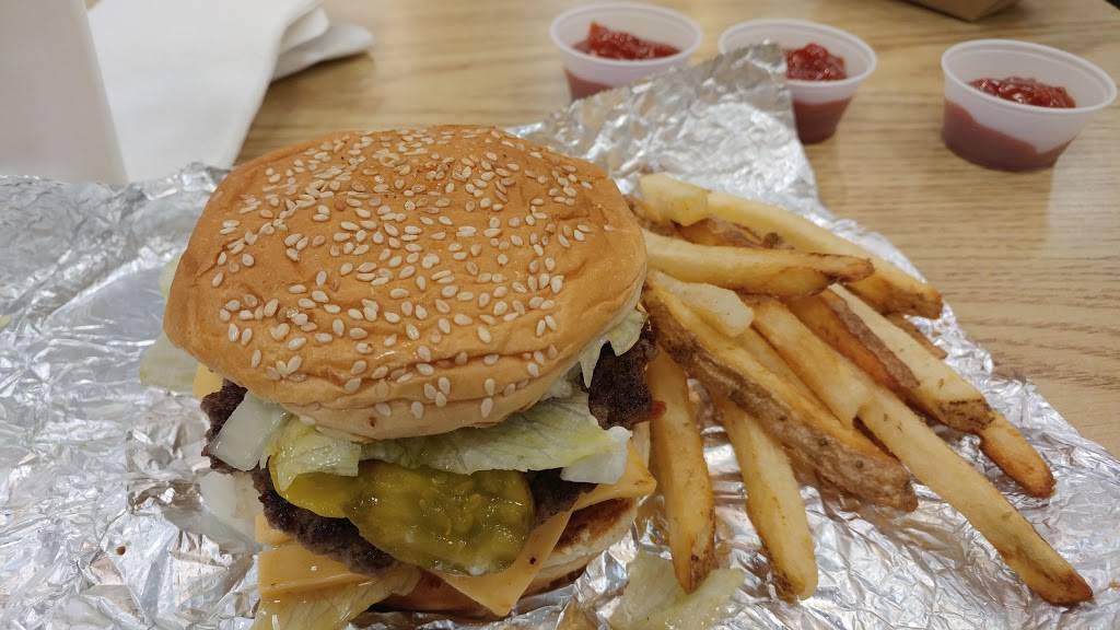 Five Guys | 1121 Unser Blvd SE, Rio Rancho, NM 87124, USA | Phone: (505) 896-9700