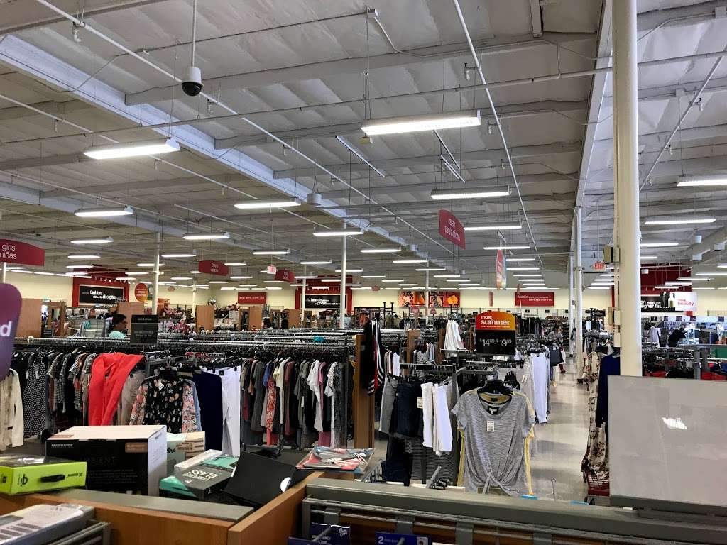 TJMAXX - 22 Photos & 29 Reviews - 17144 Slover Ave, Fontana