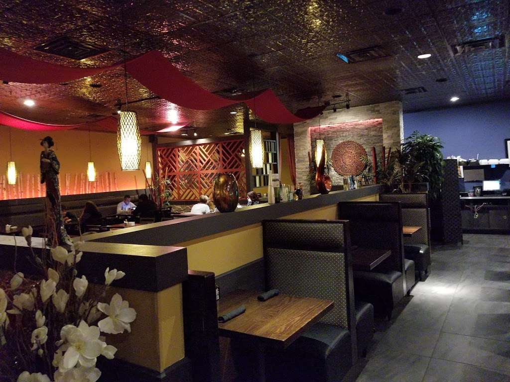 Koi Asian Bistro | 906 N Convent St, Bourbonnais, IL 60914, USA | Phone: (815) 523-7266