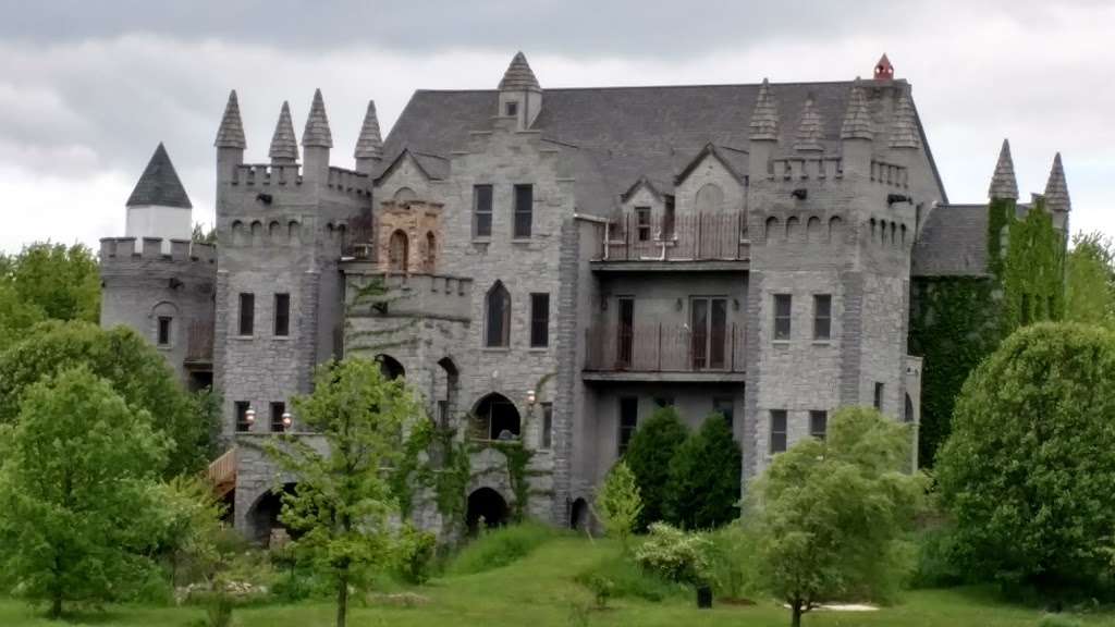 RavenStone Castle | 4504 IL-23, Harvard, IL 60033, USA | Phone: (815) 943-5764