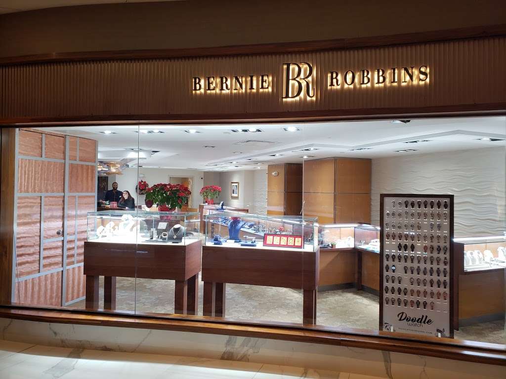 Bernie Robbins Jewelers | 1000 Boardwalk, Atlantic City, NJ 08401, USA | Phone: (609) 385-2218