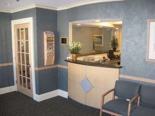 Darryl Smith Dental Group | 26 Puritan Rd, Swampscott, MA 01907 | Phone: (781) 592-1620