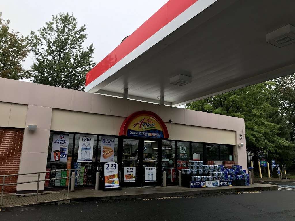 Exxon | 13825 Lee Hwy, Centreville, VA 20121, USA | Phone: (703) 266-2250