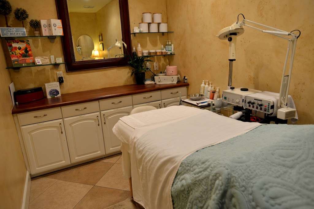 Sassafras Skin Care | 672 N Moorpark Rd, Thousand Oaks, CA 91360, USA | Phone: (805) 428-7677