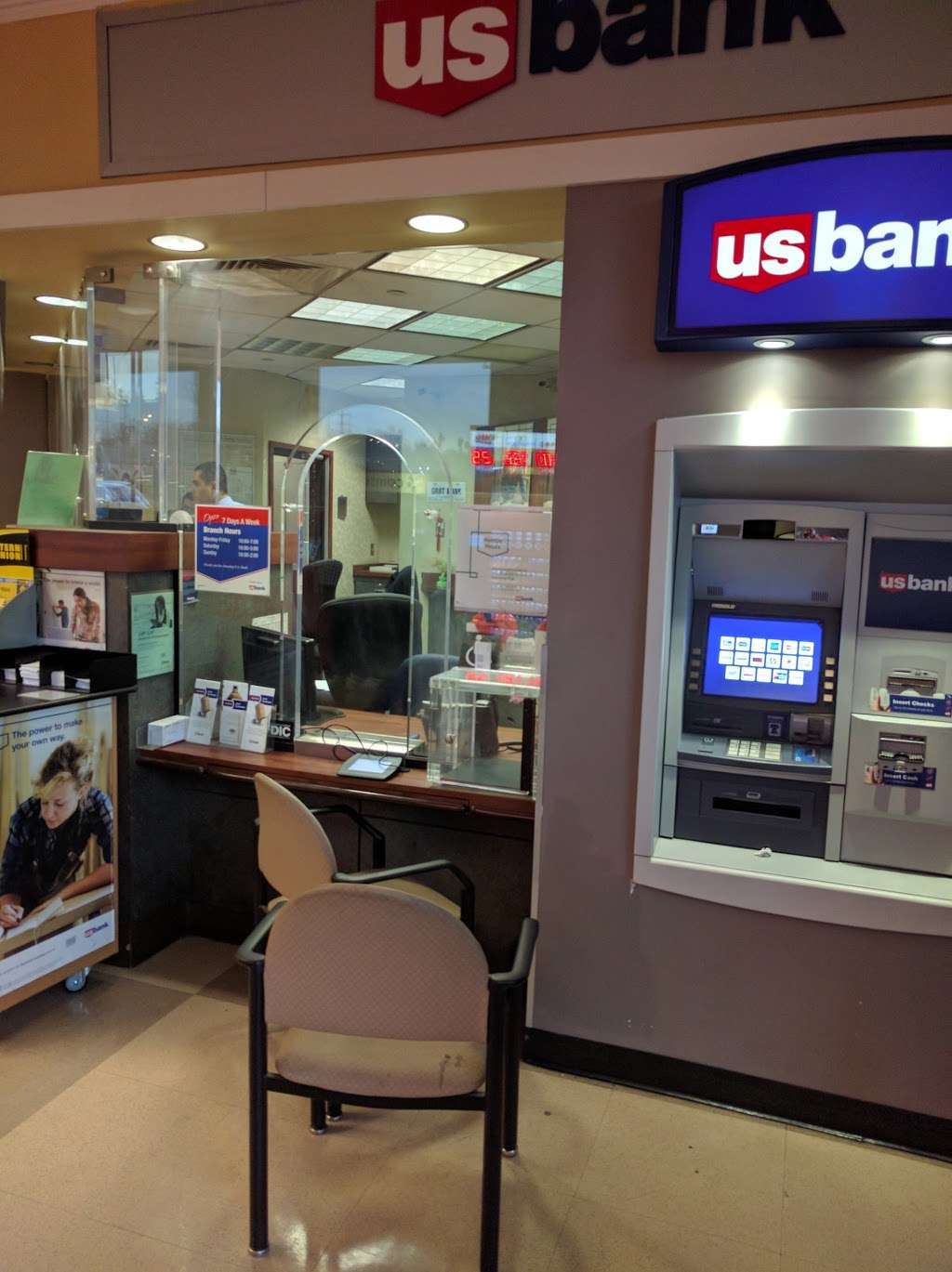 U.S. Bank Branch | 20060 Ventura Blvd, Woodland Hills, CA 91364, USA | Phone: (818) 610-2130