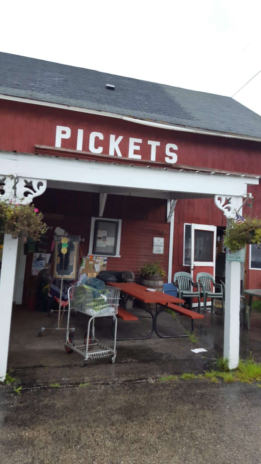 Pickets | 1881 Main St, Sullivan, WI 53178, USA | Phone: (262) 593-5336