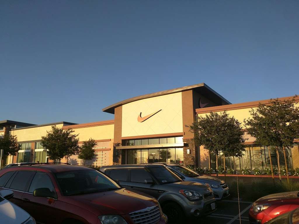 Nike Factory Store | 27641 San Bernardino Ave, Redlands, CA 92374, USA | Phone: (909) 307-8903