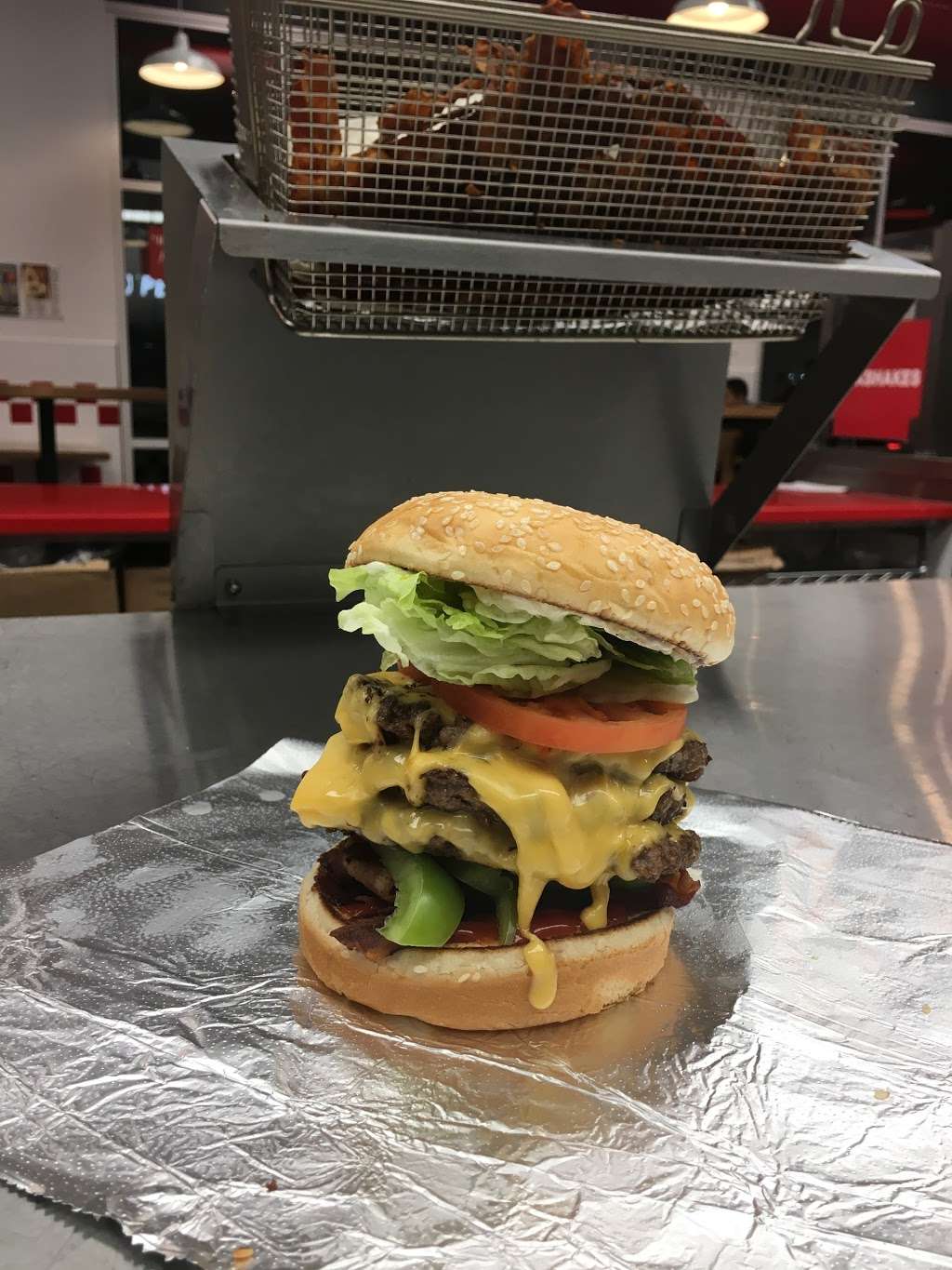 Five Guys | 9620 S Ridgeland Ave, Chicago Ridge, IL 60415, USA | Phone: (708) 346-0380