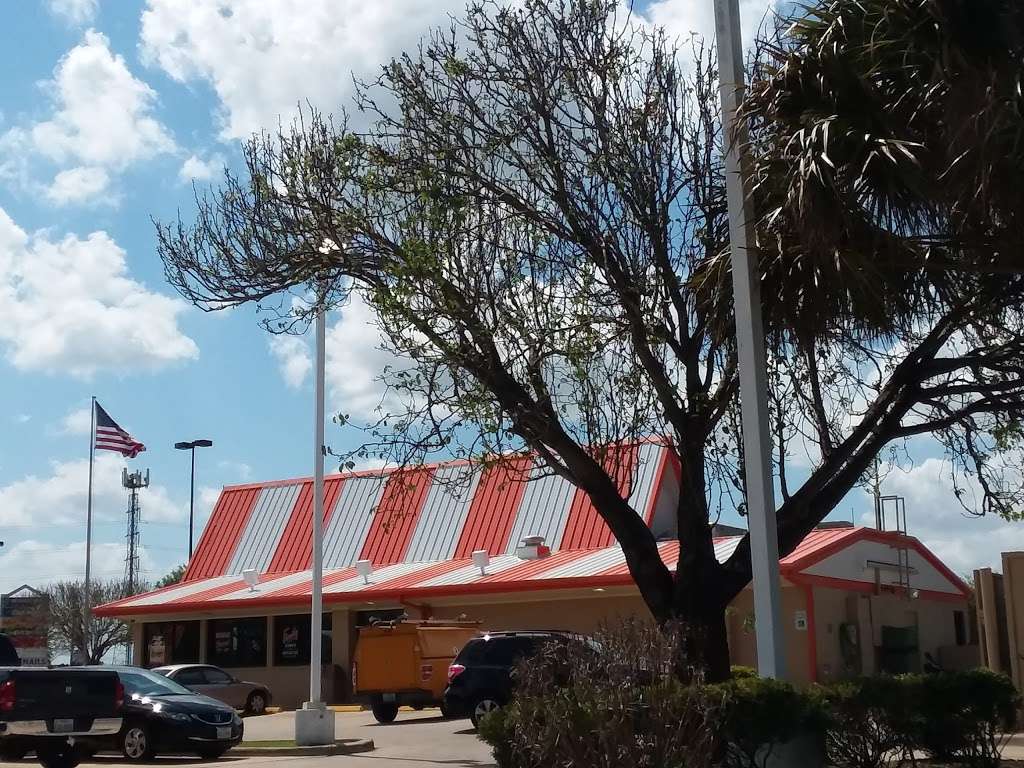 Whataburger | 10310 S Post Oak Rd, Houston, TX 77035, USA | Phone: (713) 726-0031