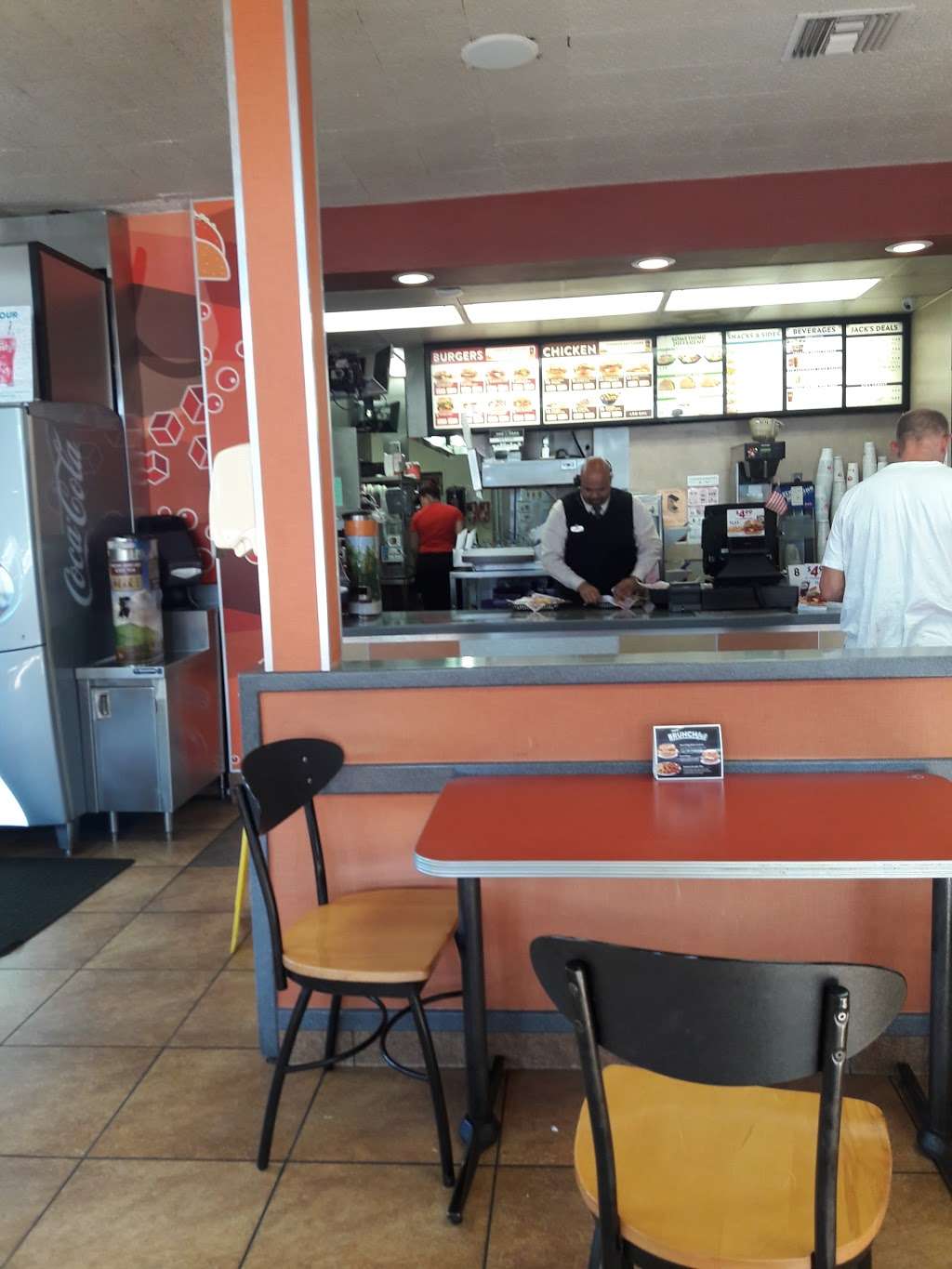 Jack in the Box | 1551 E 4th St, Ontario, CA 91764, USA | Phone: (909) 984-3114