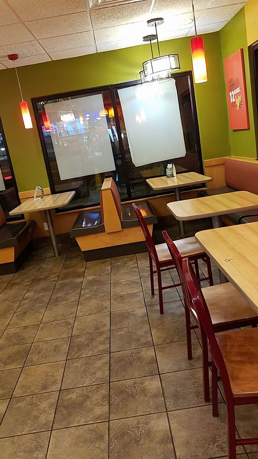 Popeyes Louisiana Kitchen | 332 Delsea Dr, Glassboro, NJ 08028, USA | Phone: (856) 243-2447