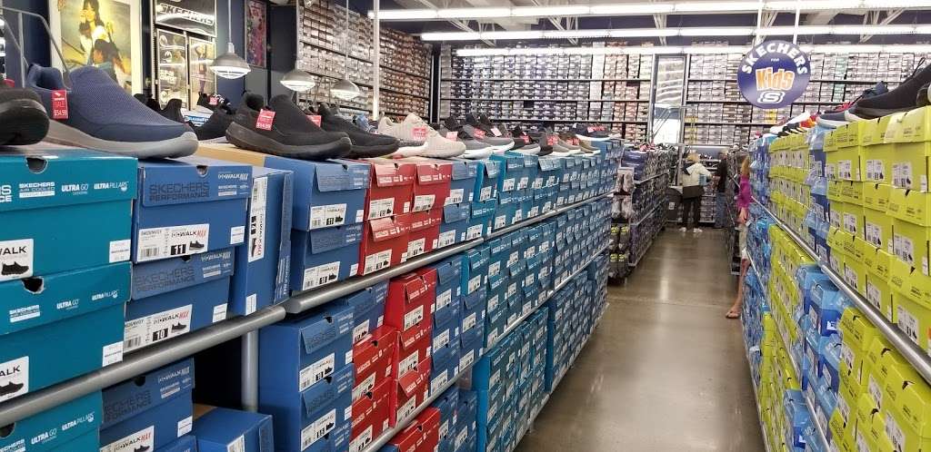 SKECHERS Factory Outlet | 1000 Route 611 #D04, Tannersville, PA 18372, USA | Phone: (570) 629-4210