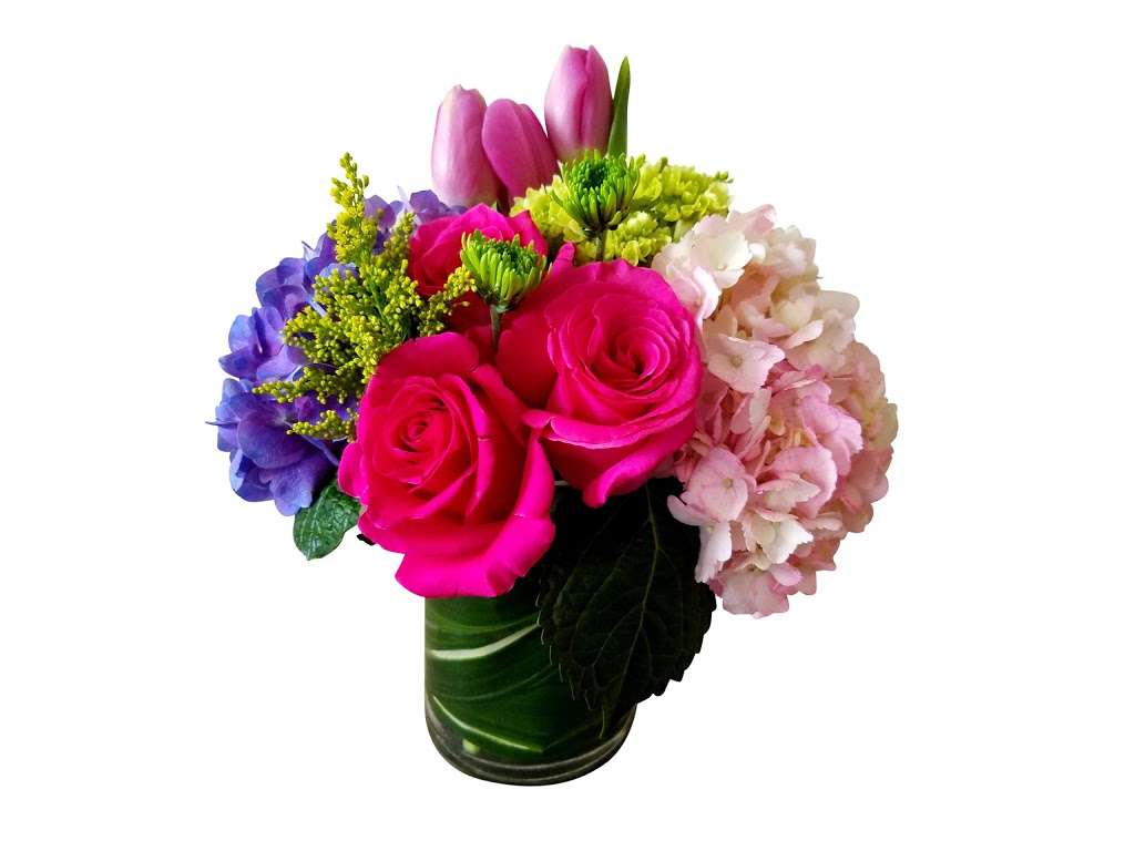 Secondhand Rose Florals | 2216 Snetterton Ln, Upper Marlboro, MD 20774, USA | Phone: (240) 245-7645