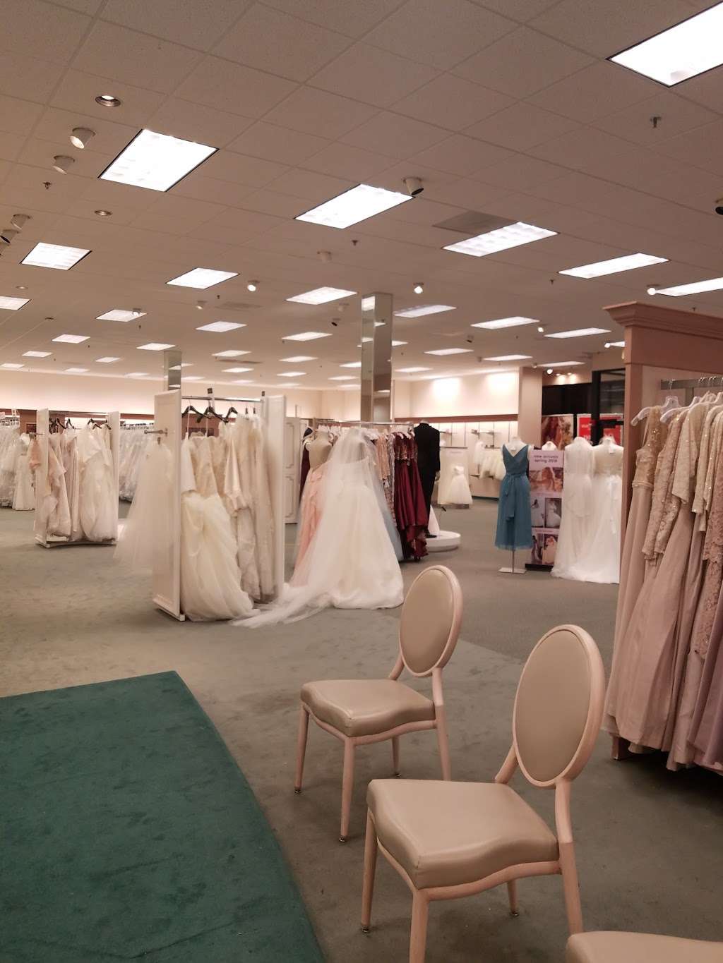 Davids Bridal | 123 Colma Blvd, Colma, CA 94014, USA | Phone: (650) 755-3001