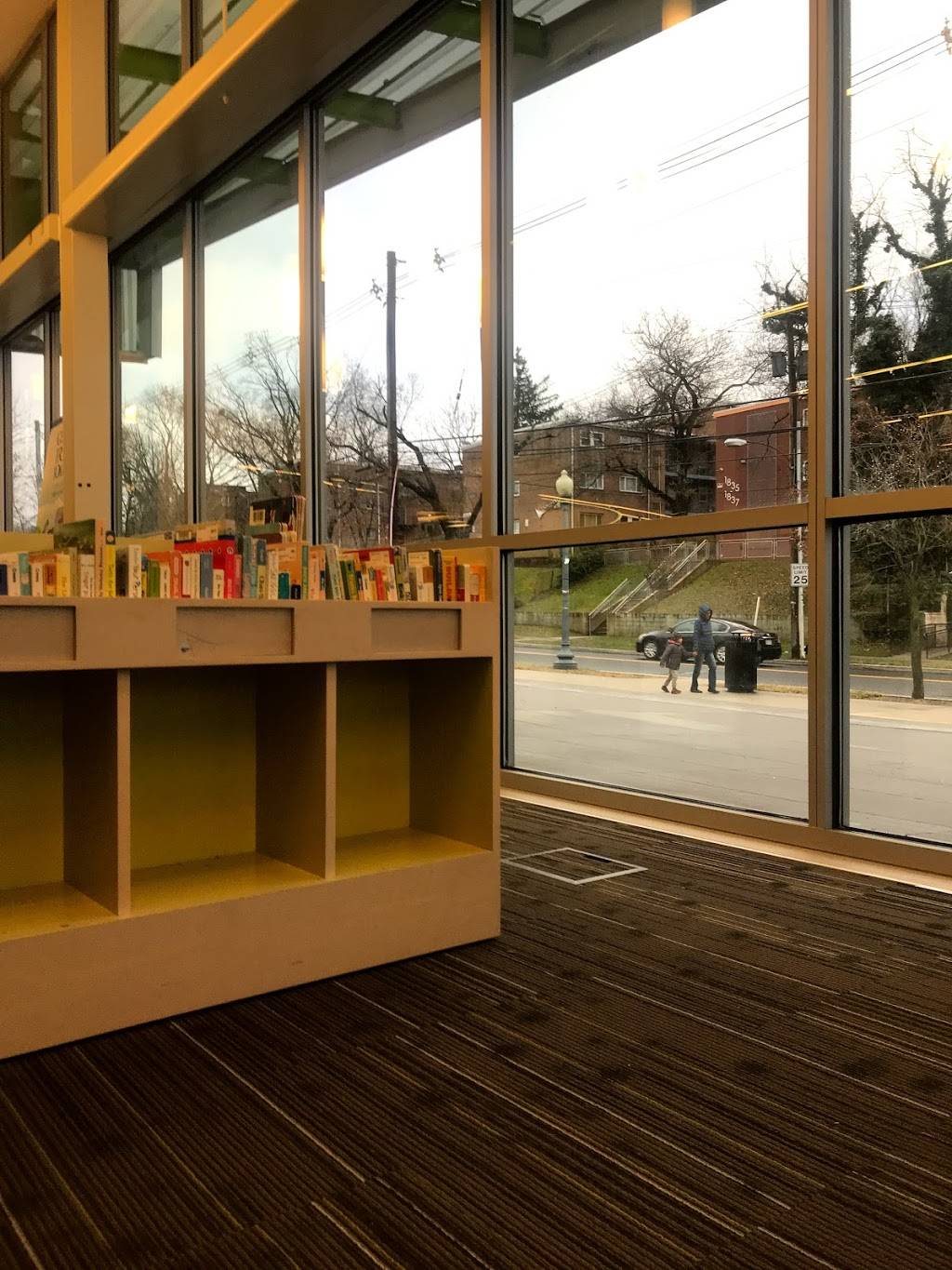 Anacostia Neighborhood Library | 1800 Good Hope Rd SE, Washington, DC 20020, USA | Phone: (202) 715-7707