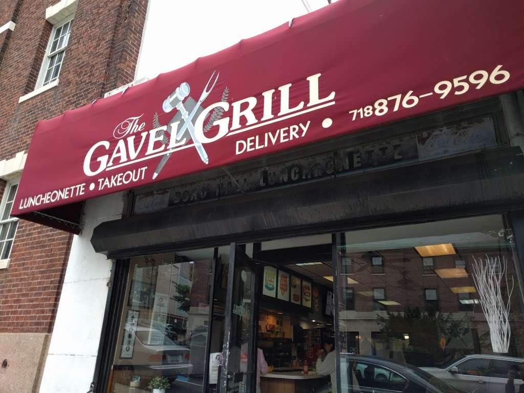 The Gavel Grill | 9 Hyatt St, Staten Island, NY 10301, USA | Phone: (718) 876-9596