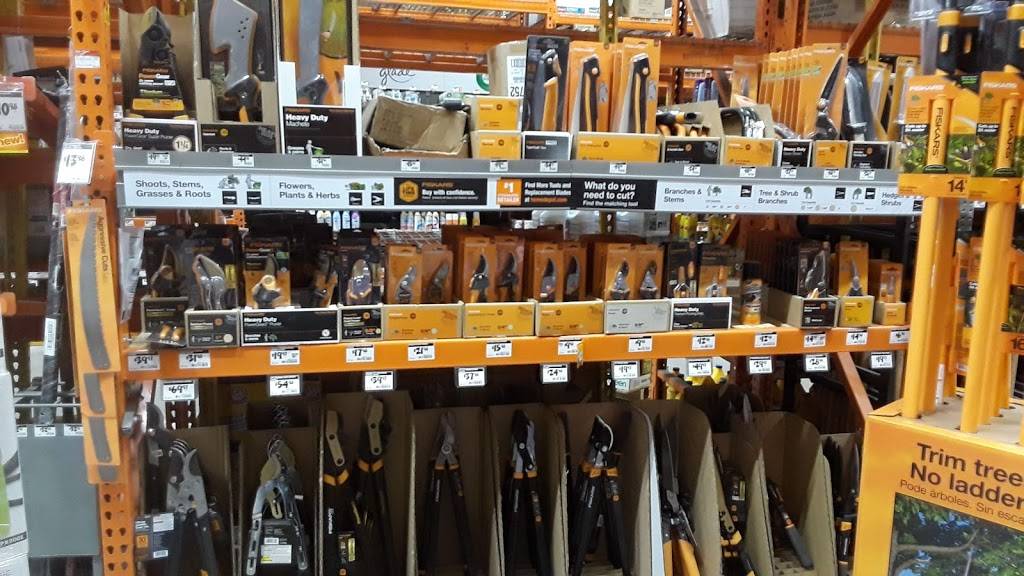 The Home Depot | 17601 Bruce B Downs Blvd, Tampa, FL 33647, USA | Phone: (813) 971-7791