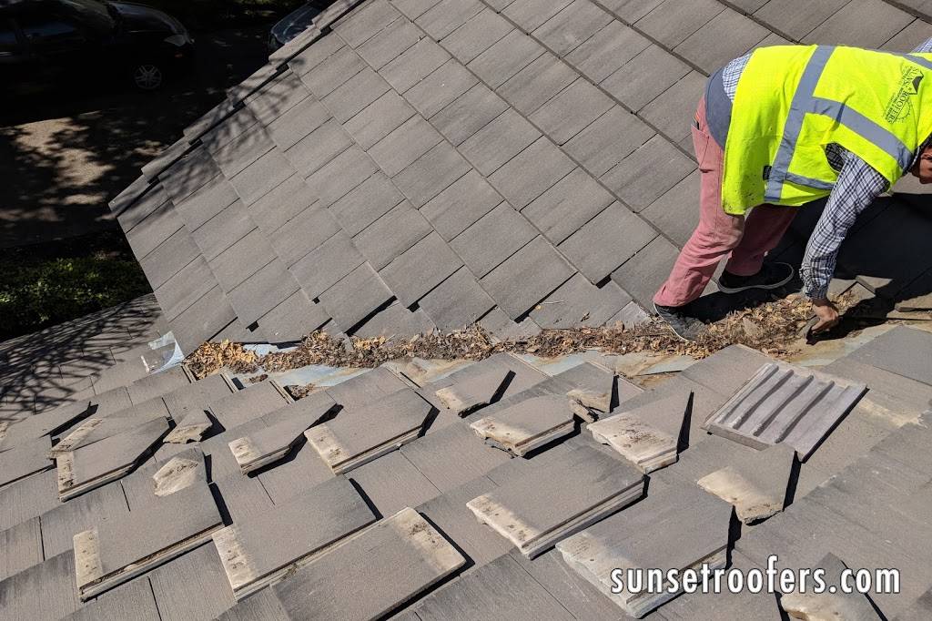 Sunset Roofers | 1701 Jacaman Road Suite RB6-A, Laredo, TX 78041, USA | Phone: (956) 307-6123